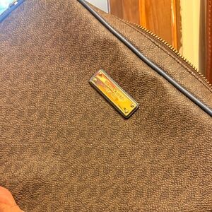 MICHAEL Michael Kors Brown Toiletry Bag